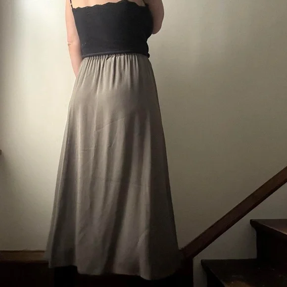 Eileen Fisher grey silk midi skirt - Picture 4 of 8